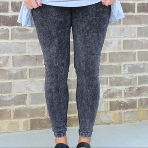 Mineral Washed Charcoal Leggings